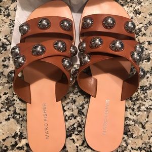 Marc Fisher Bryte Stud Sandals 6.5!!